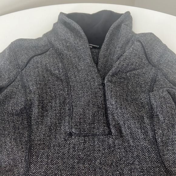 Lululemon half zip - Picture 2 of 5